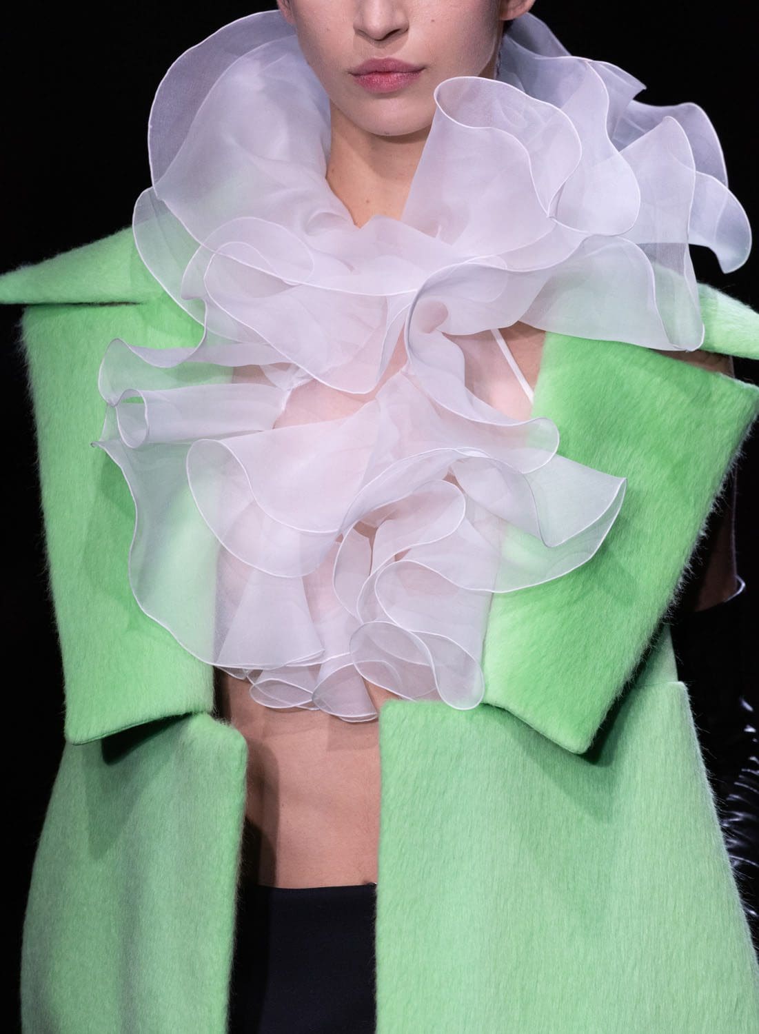 Valentino Couture Frühling Sommer 2023 Details aus nächster Nähe Runway 6 Magazin