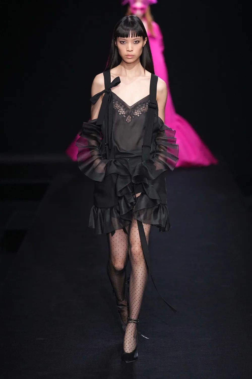 Valentino Haute Couture Frühling Sommer 2023 Runway 3 Magazin