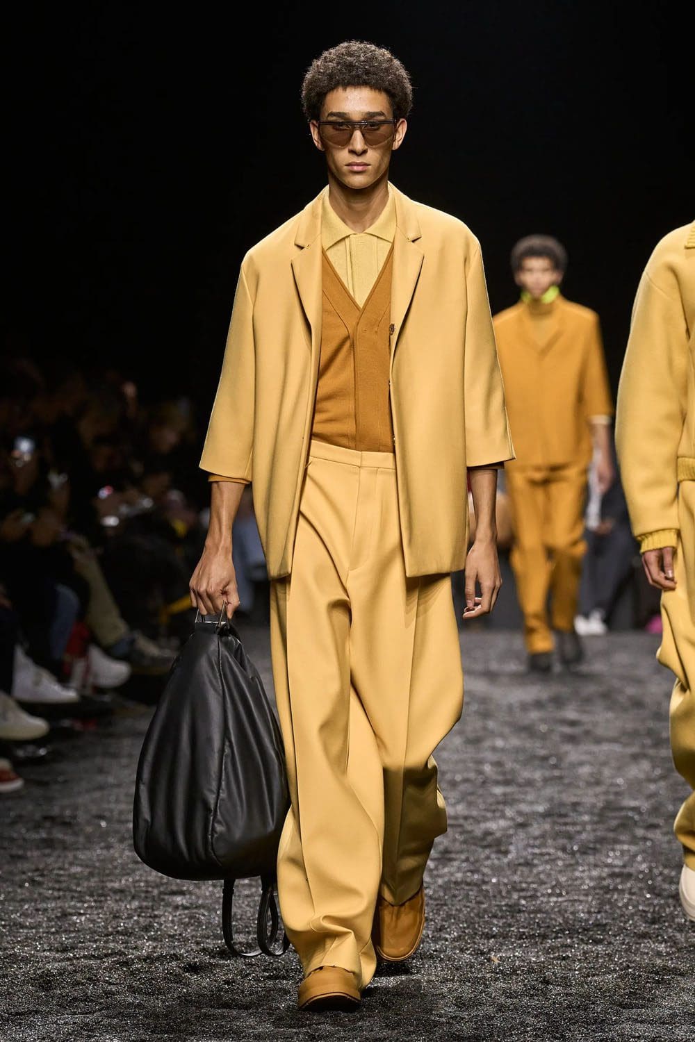 Zegna Automne Hiver 2023 2024 Vêtements pour hommes Runway Magazine 43
