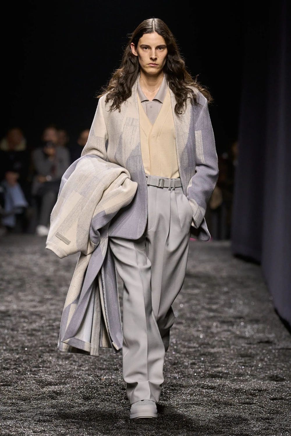 Zegna Automne Hiver 2023 2024 Vêtements pour hommes Runway Magazine 48