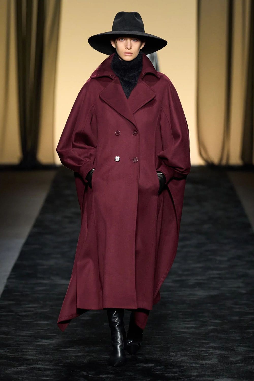 Alberta Ferretti Осень Зима 2023 2024 Готовая Одежда Runway Журнал 11