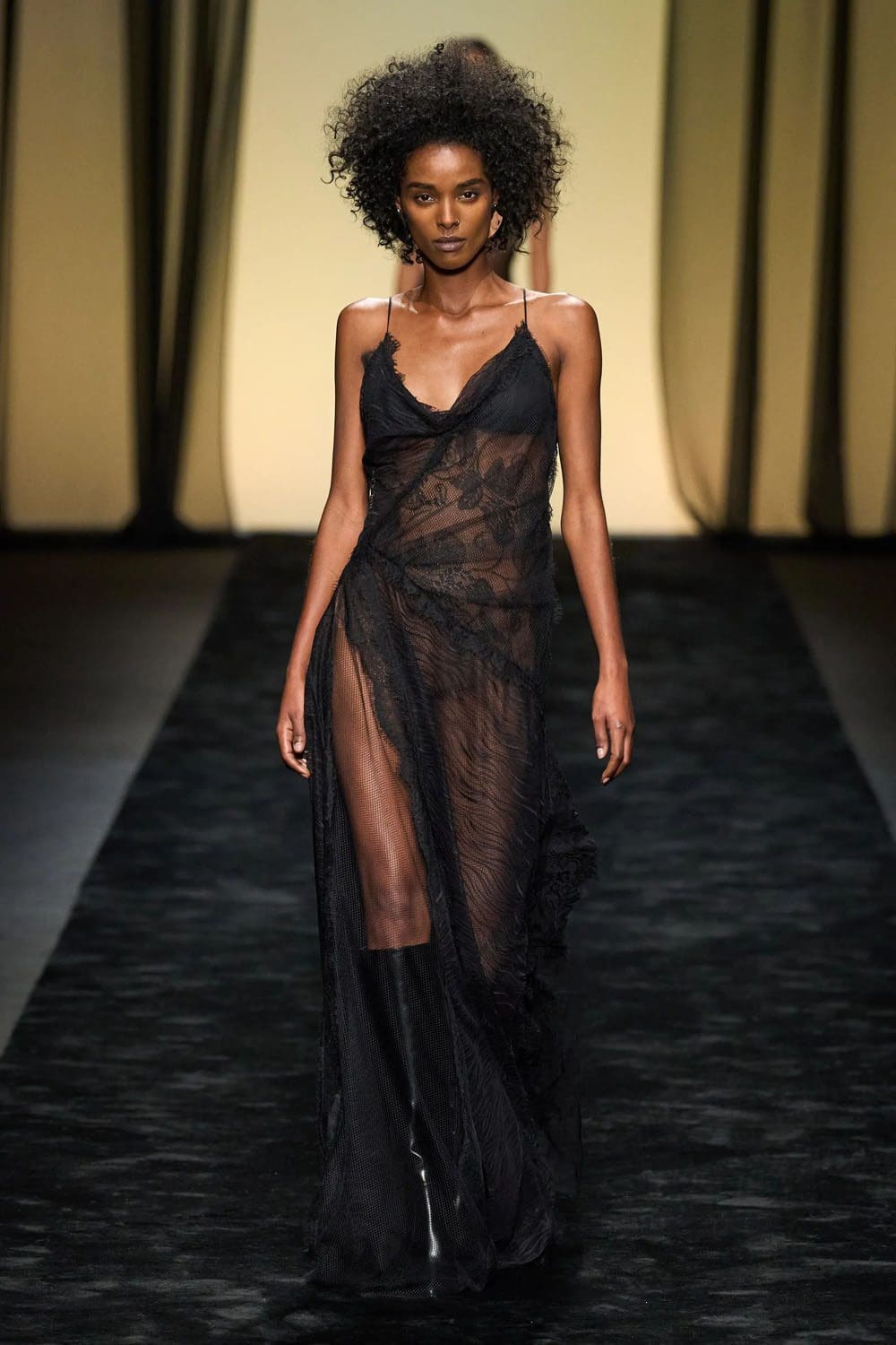 Alberta Ferretti Осень Зима 2023 2024 Готовая Одежда Runway Журнал 52