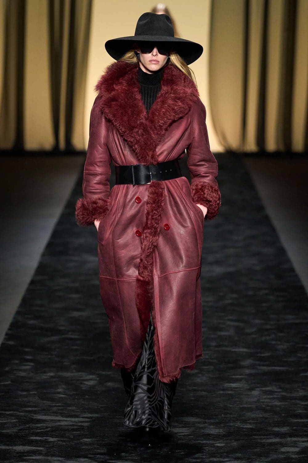 Alberta Ferretti Осень Зима 2023 2024 Готовая Одежда Runway Журнал 8