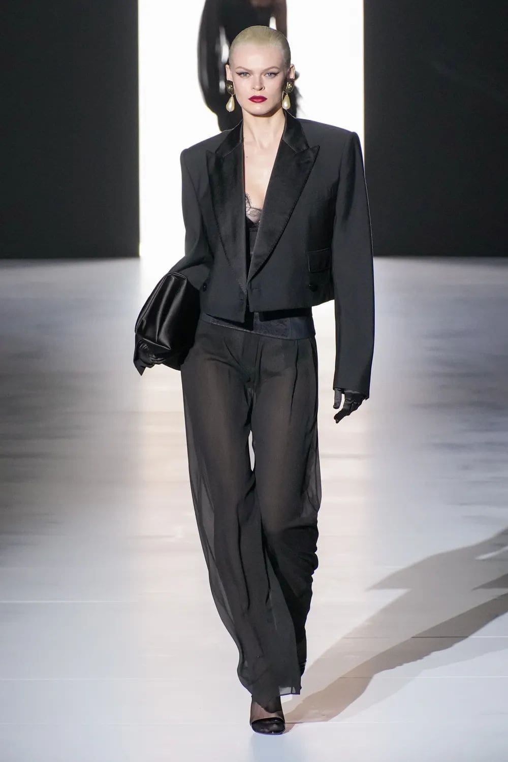 Dolce Gabbana Fall Winter 2023 2024 Milan Ready to Wear Runway Magazine 3