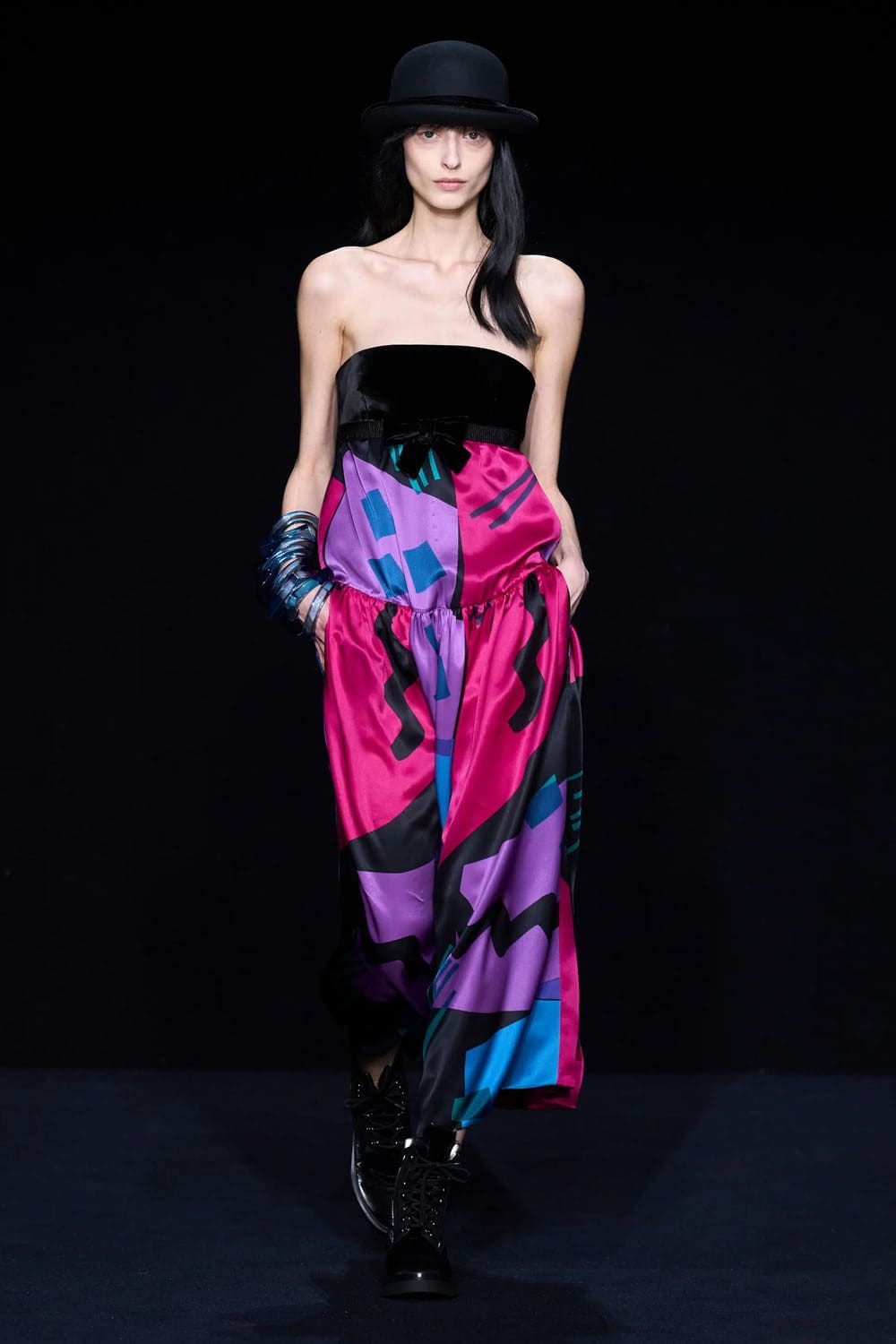 Emporio Armani outono inverno 2023 2024 pronto para vestir Runway Revista 45