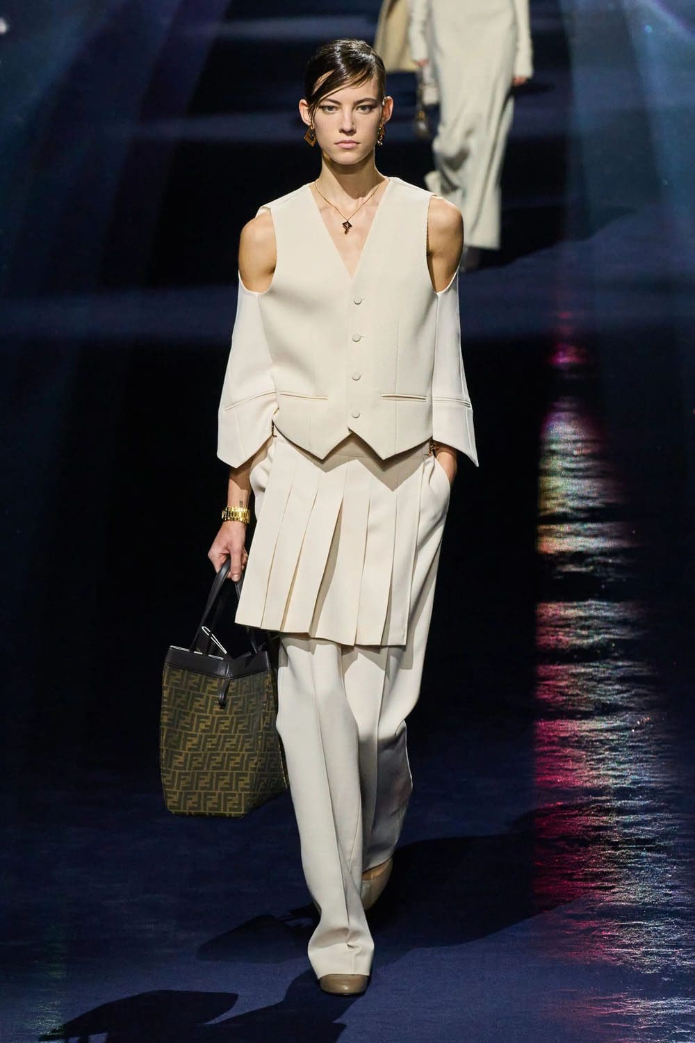 Fendi Autunno Inverno 2023 2024 Milano Runway 26 Magazine