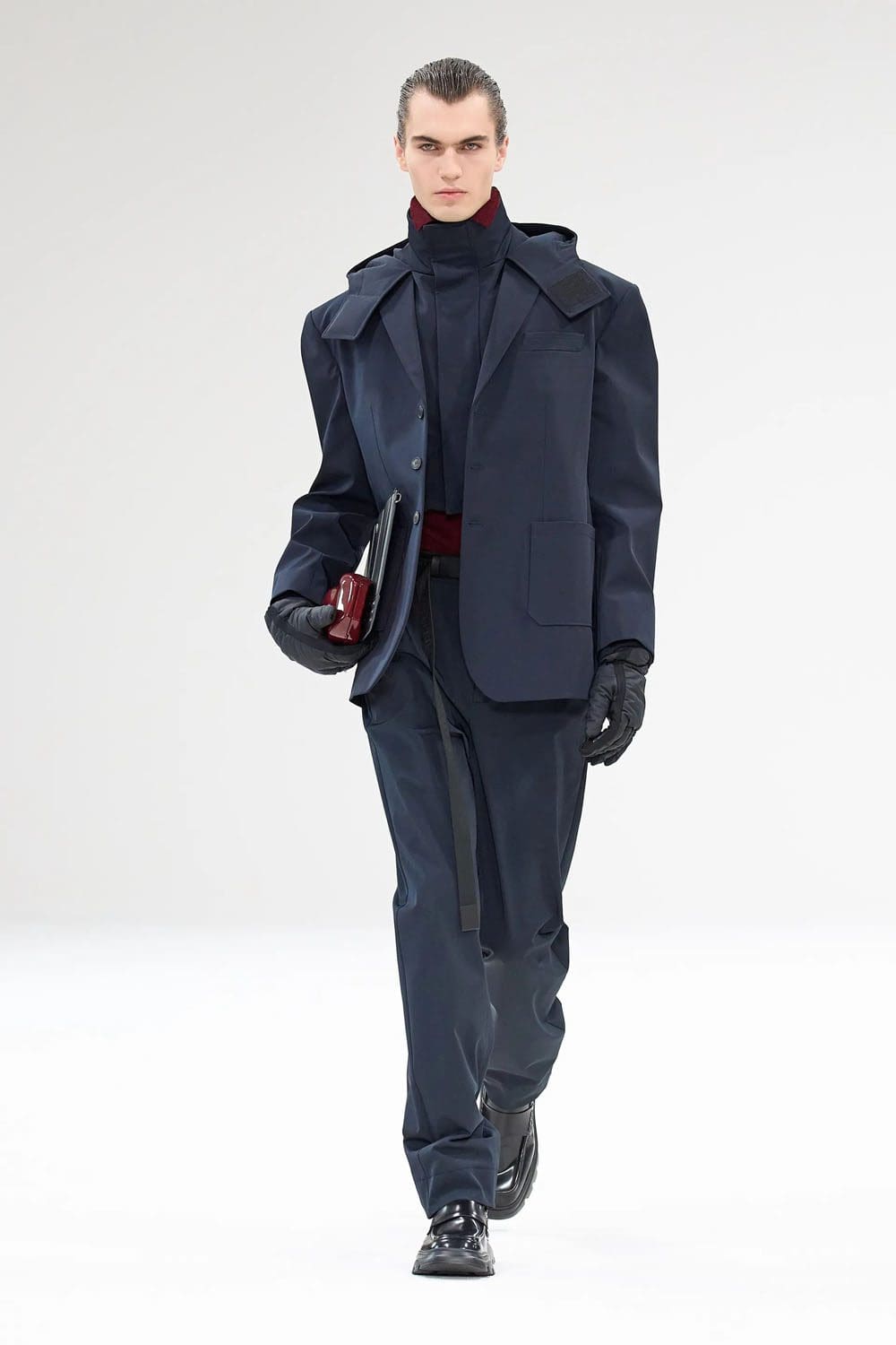 フェラーリ 秋冬 2023 2024 ミラノ Runway 雑誌4