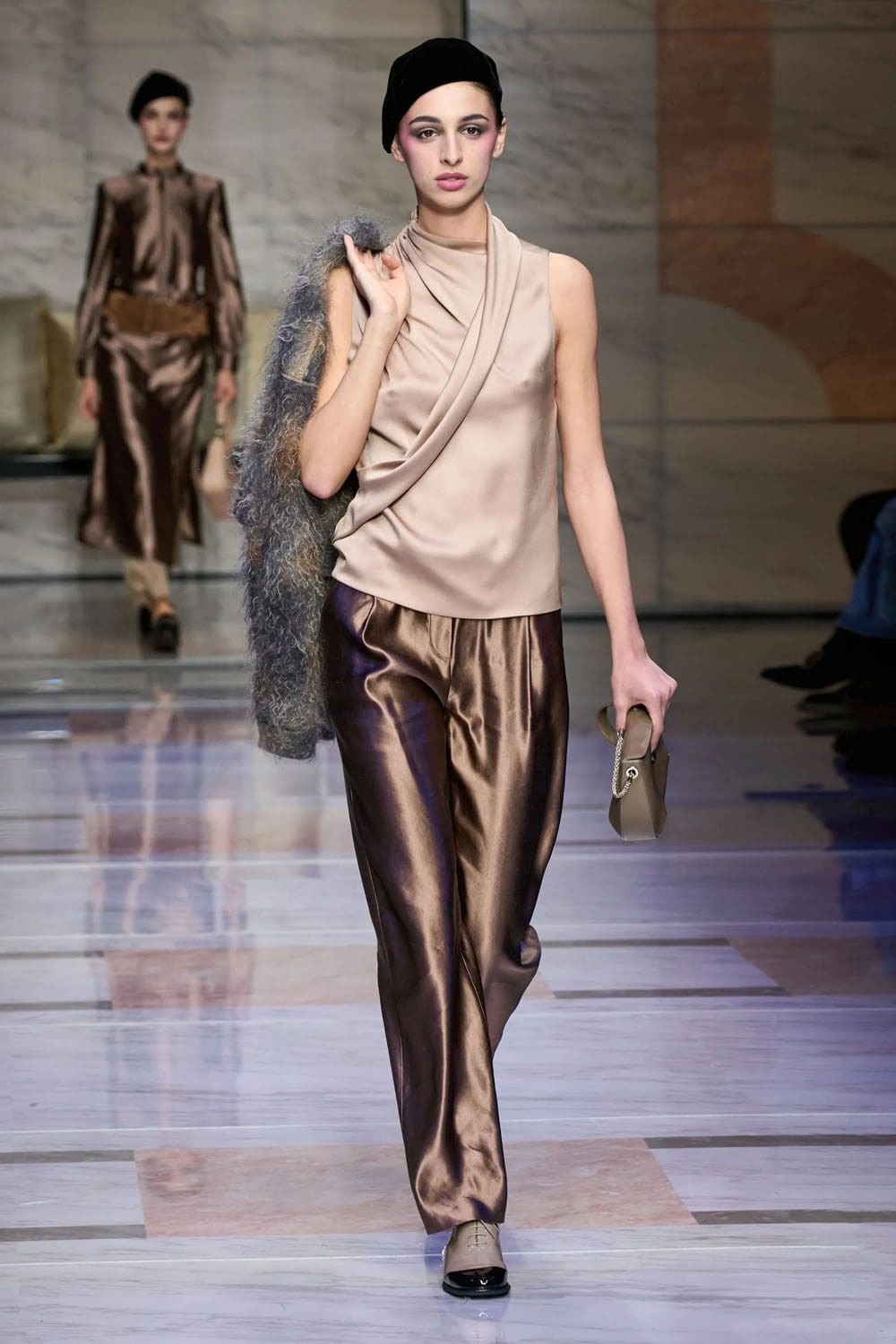 ジョルジオ アルマーニ 秋冬 2023 2024 ミラノ Runway 雑誌12