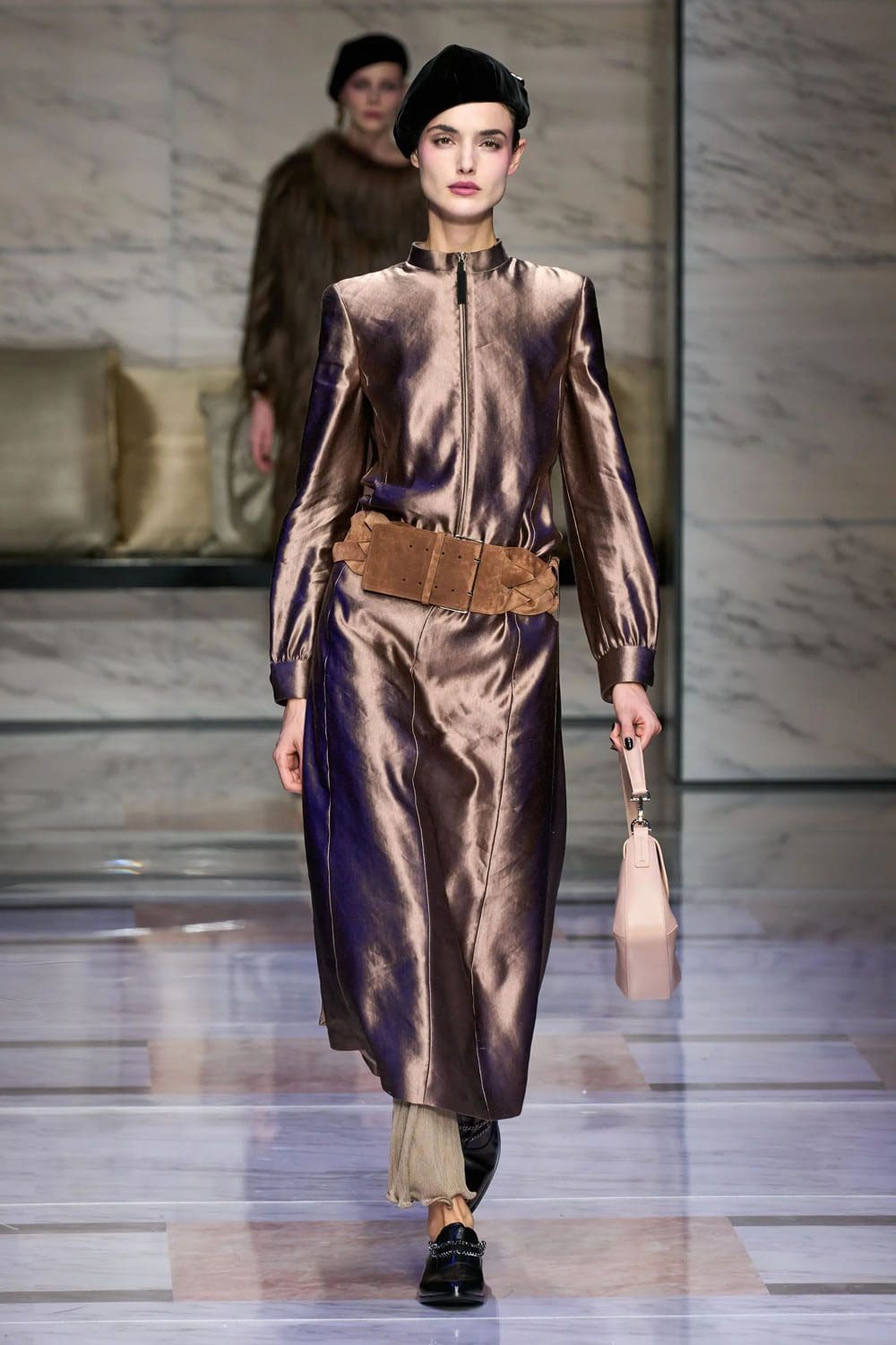 ジョルジオ アルマーニ 秋冬 2023 2024 ミラノ Runway 雑誌13
