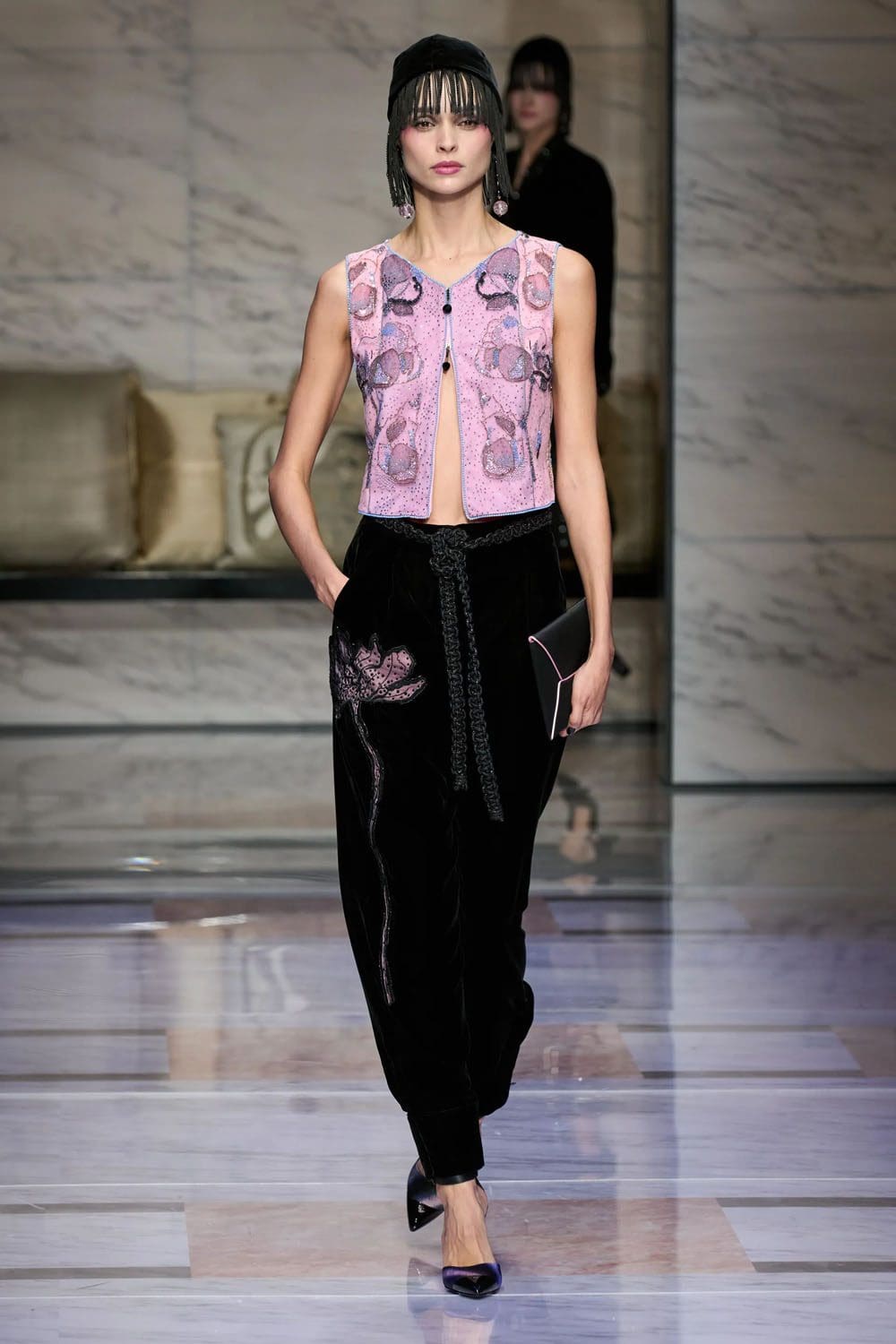 ジョルジオ アルマーニ 秋冬 2023 2024 ミラノ Runway 雑誌83