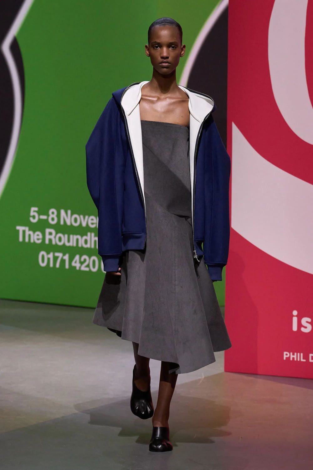 JW Anderson Осень Зима 2023 2024 Лондон Runway Журнал 18
