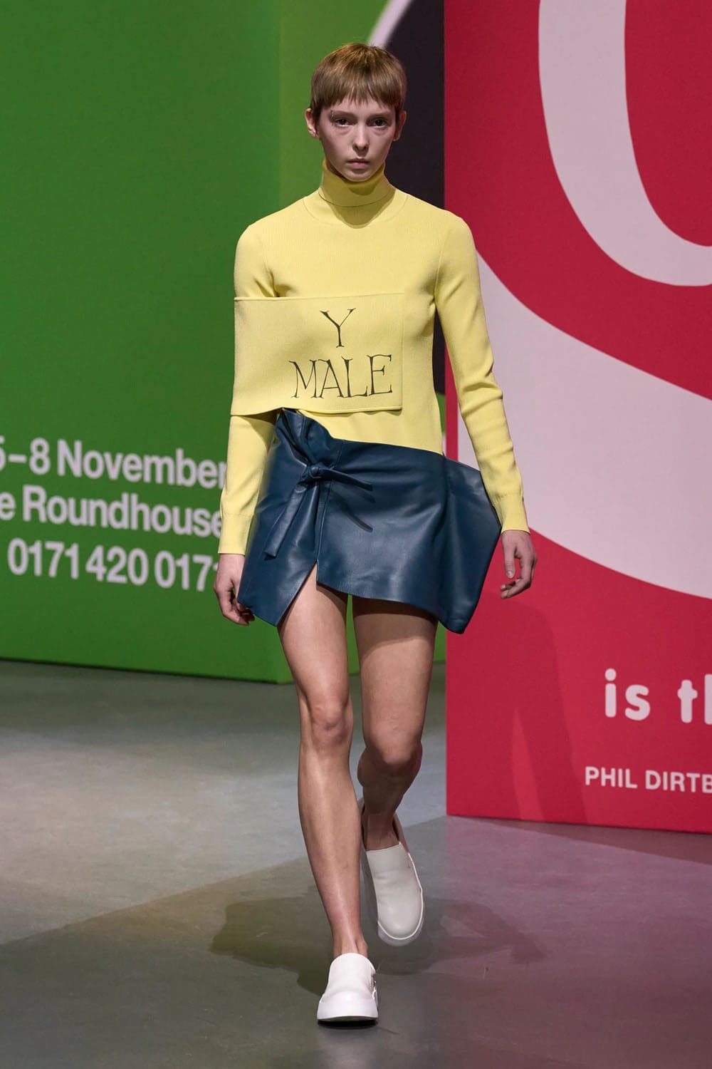 JW Anderson Осень Зима 2023 2024 Лондон Runway Журнал 39