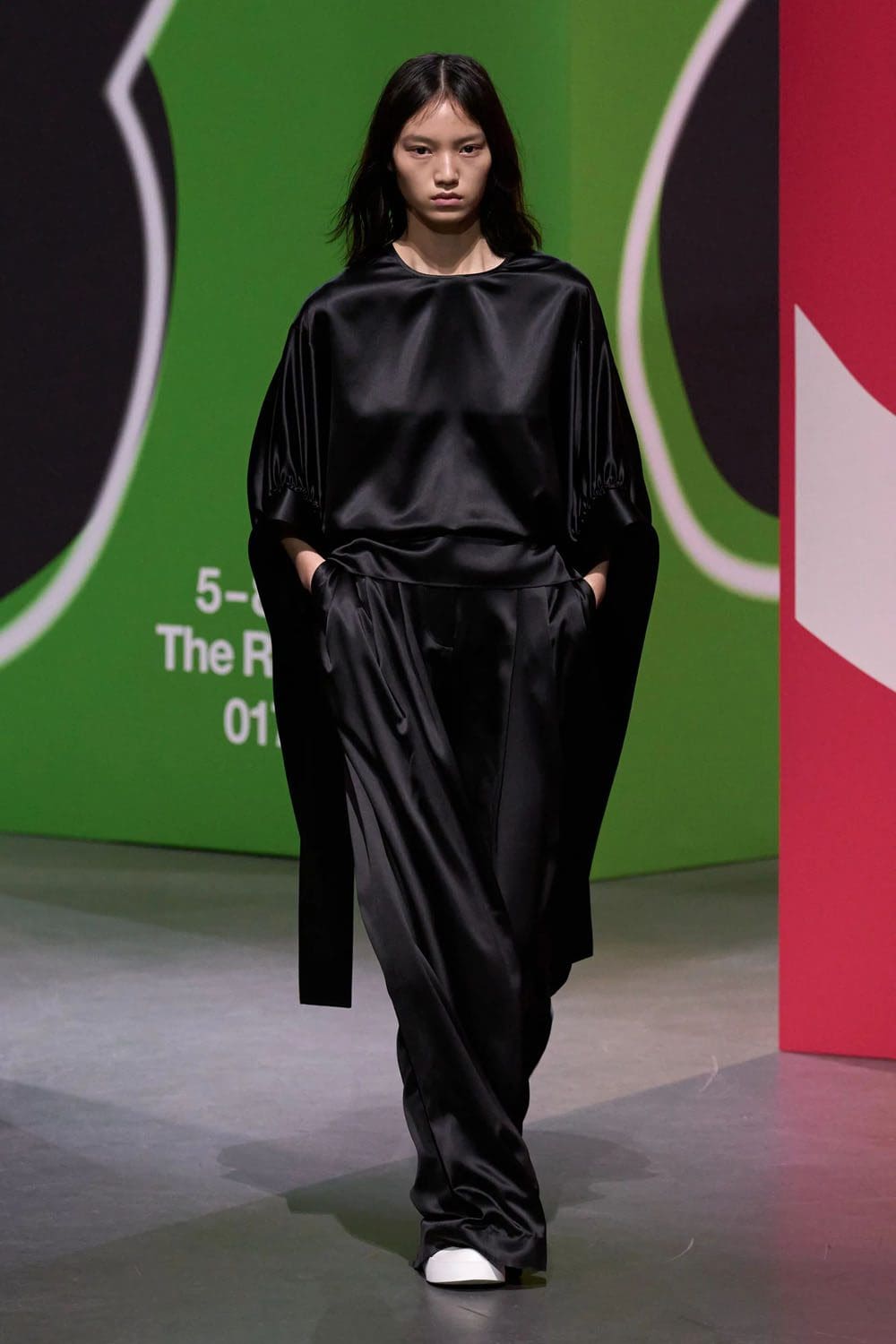 JW Anderson Осень Зима 2023 2024 Лондон Runway Журнал 41