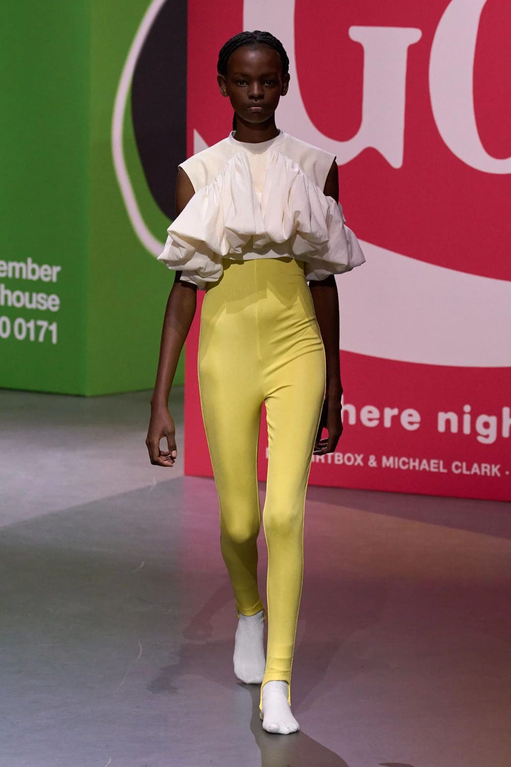 JW Anderson Осень Зима 2023 2024 Лондон Runway Журнал 51