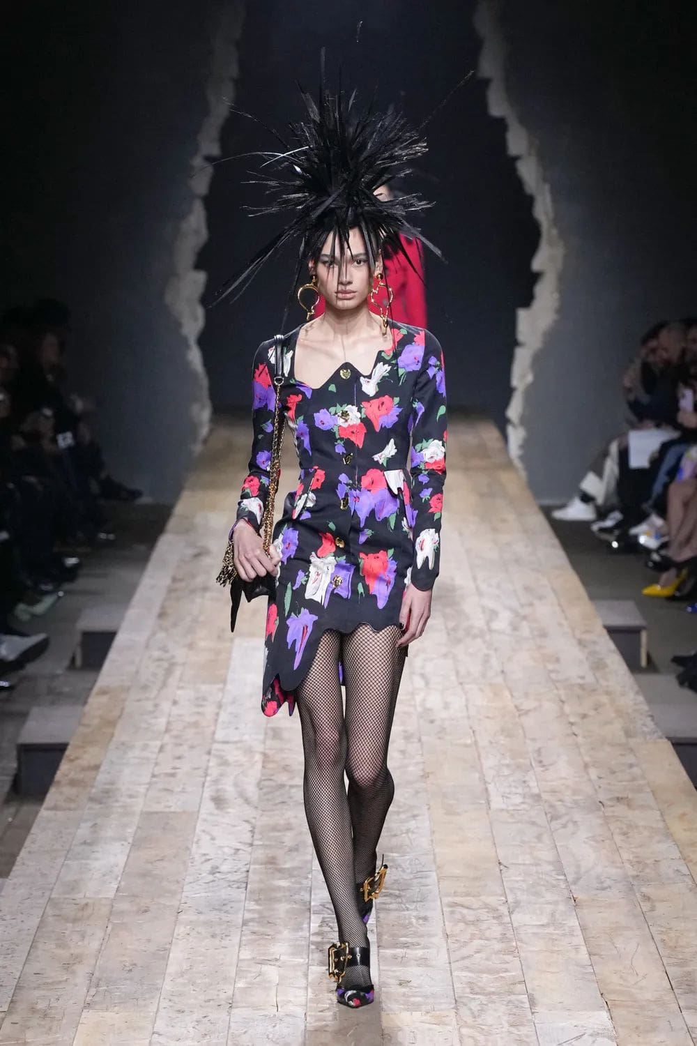 Moschino Outono Inverno 2023 2024 Milão Runway Revista 15