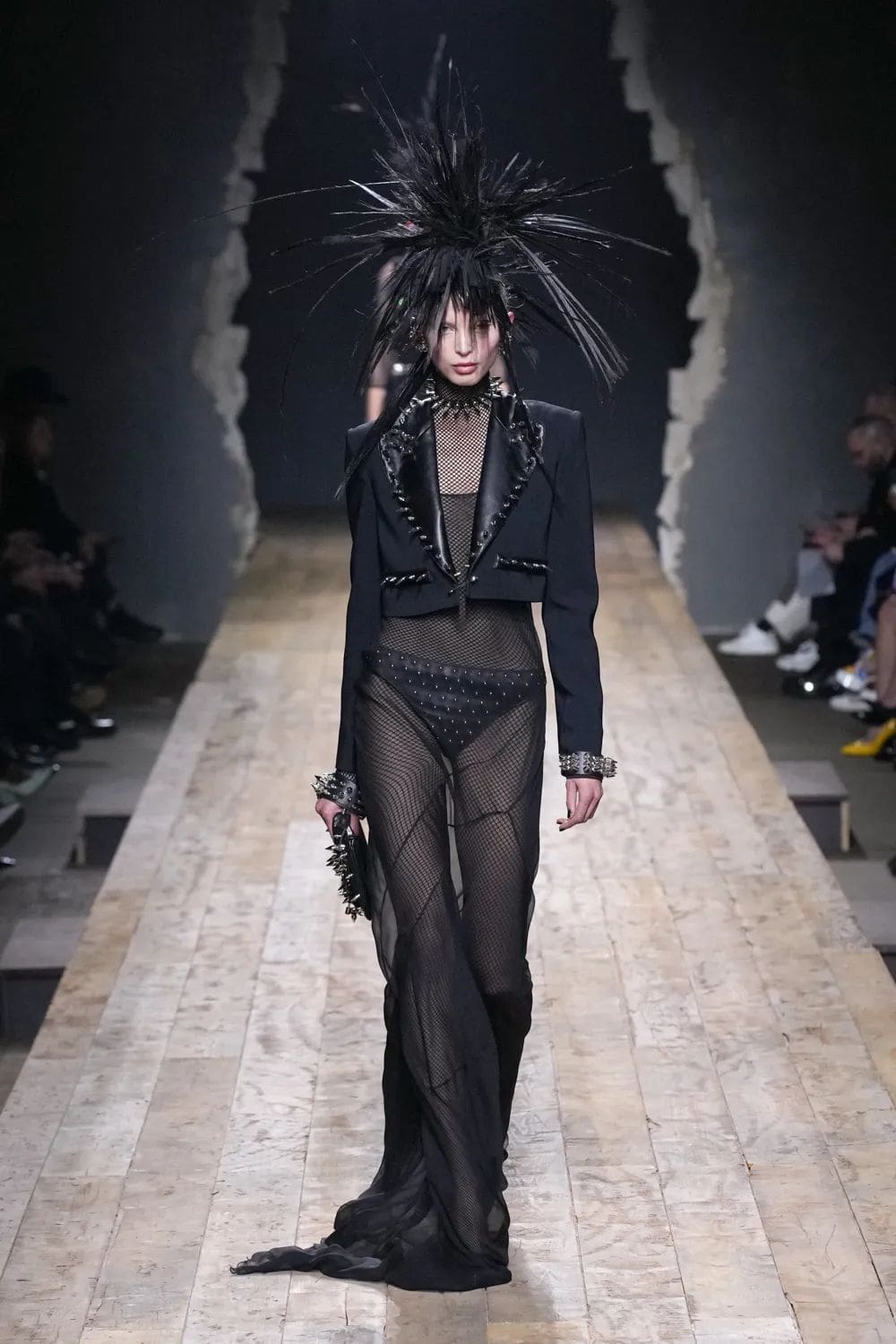 Moschino Outono Inverno 2023 2024 Milão Runway Revista 29