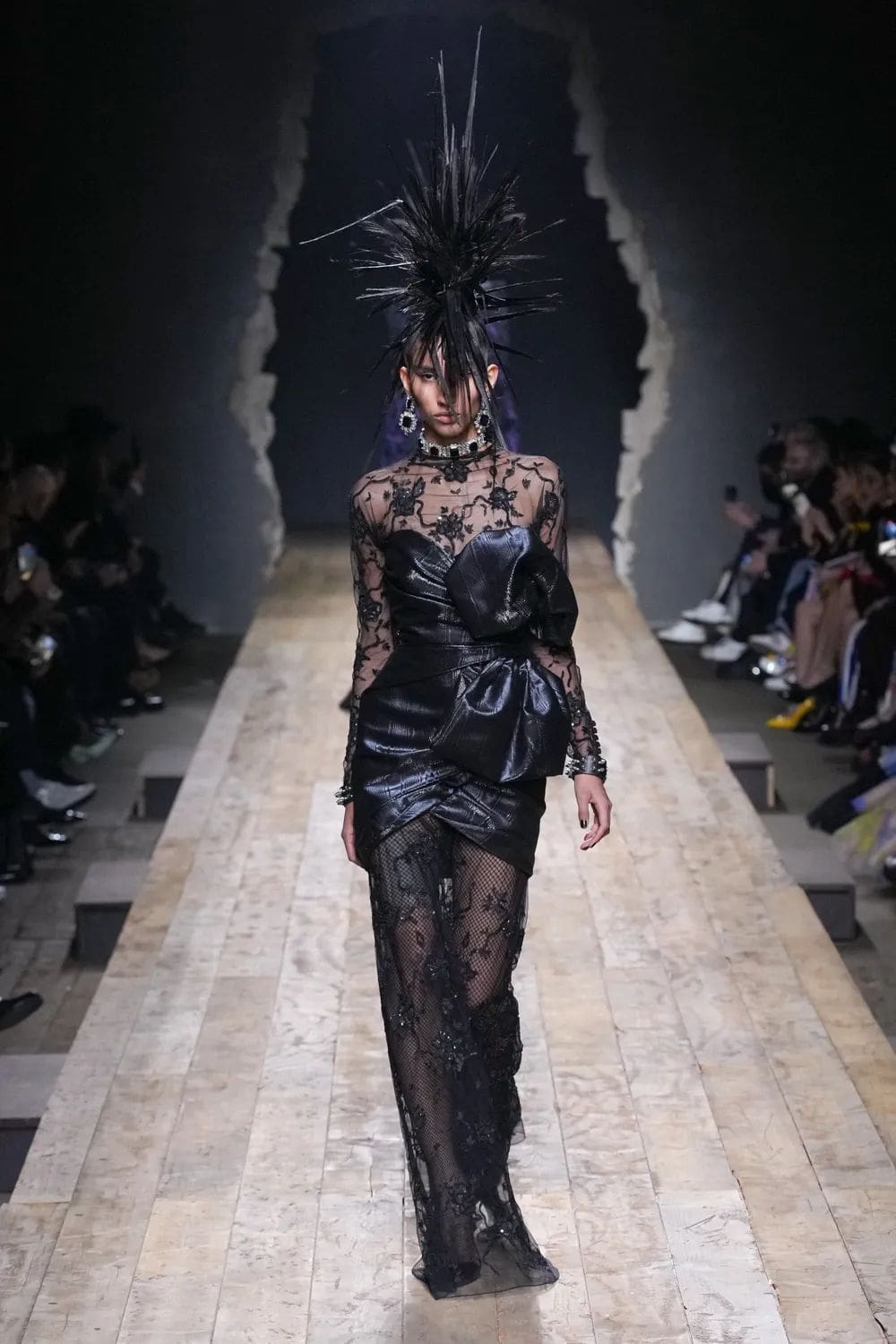 Moschino Outono Inverno 2023 2024 Milão Runway Revista 33