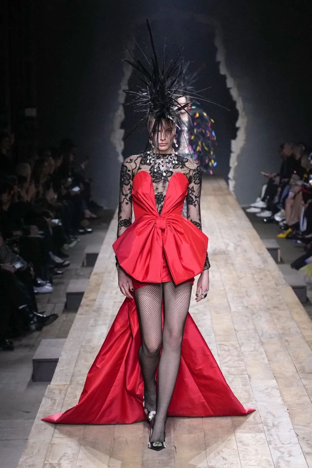 Moschino Outono Inverno 2023 2024 Milão Runway Revista 42