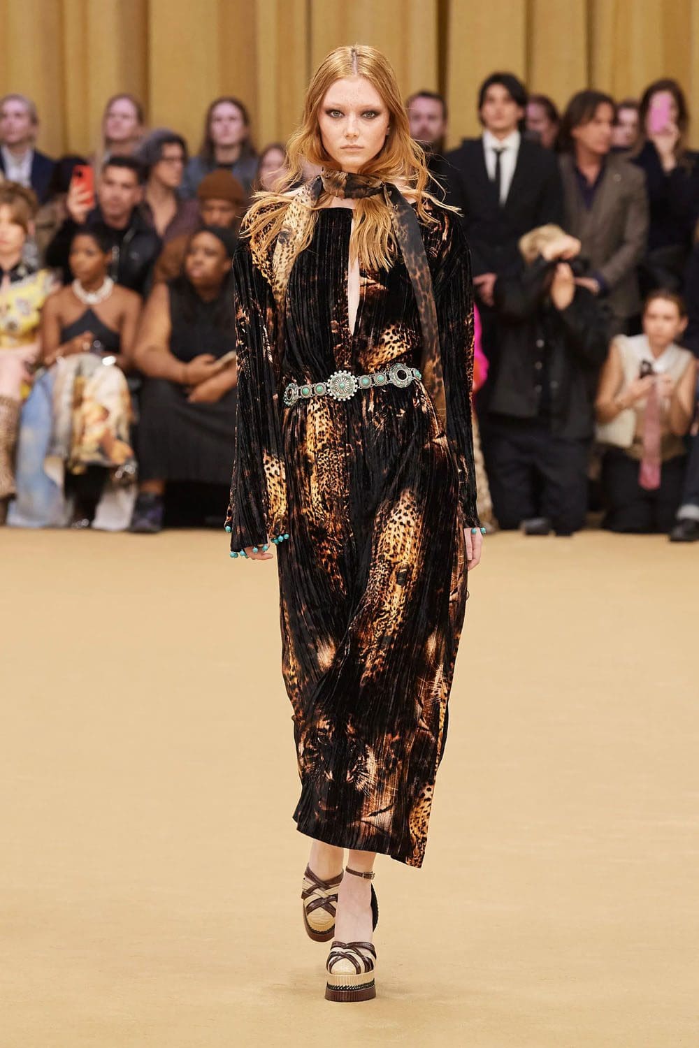 Roberto Cavalli Outono Inverno 2023 2024 Milão Runway Revista 10