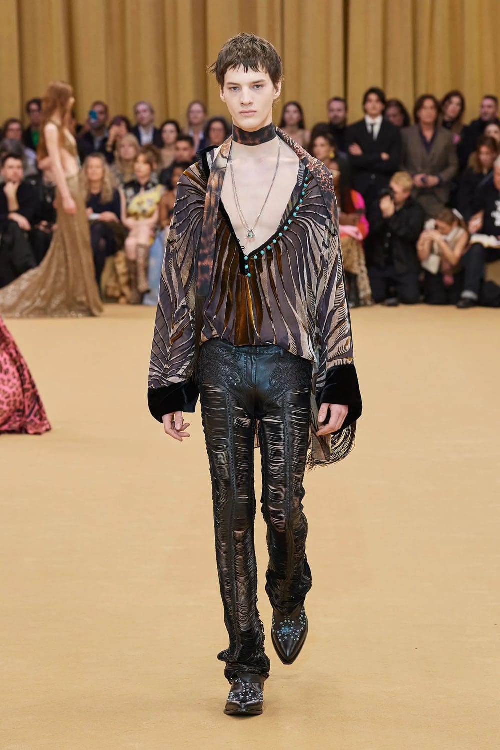 Roberto Cavalli Outono Inverno 2023 2024 Milão Runway Revista 19