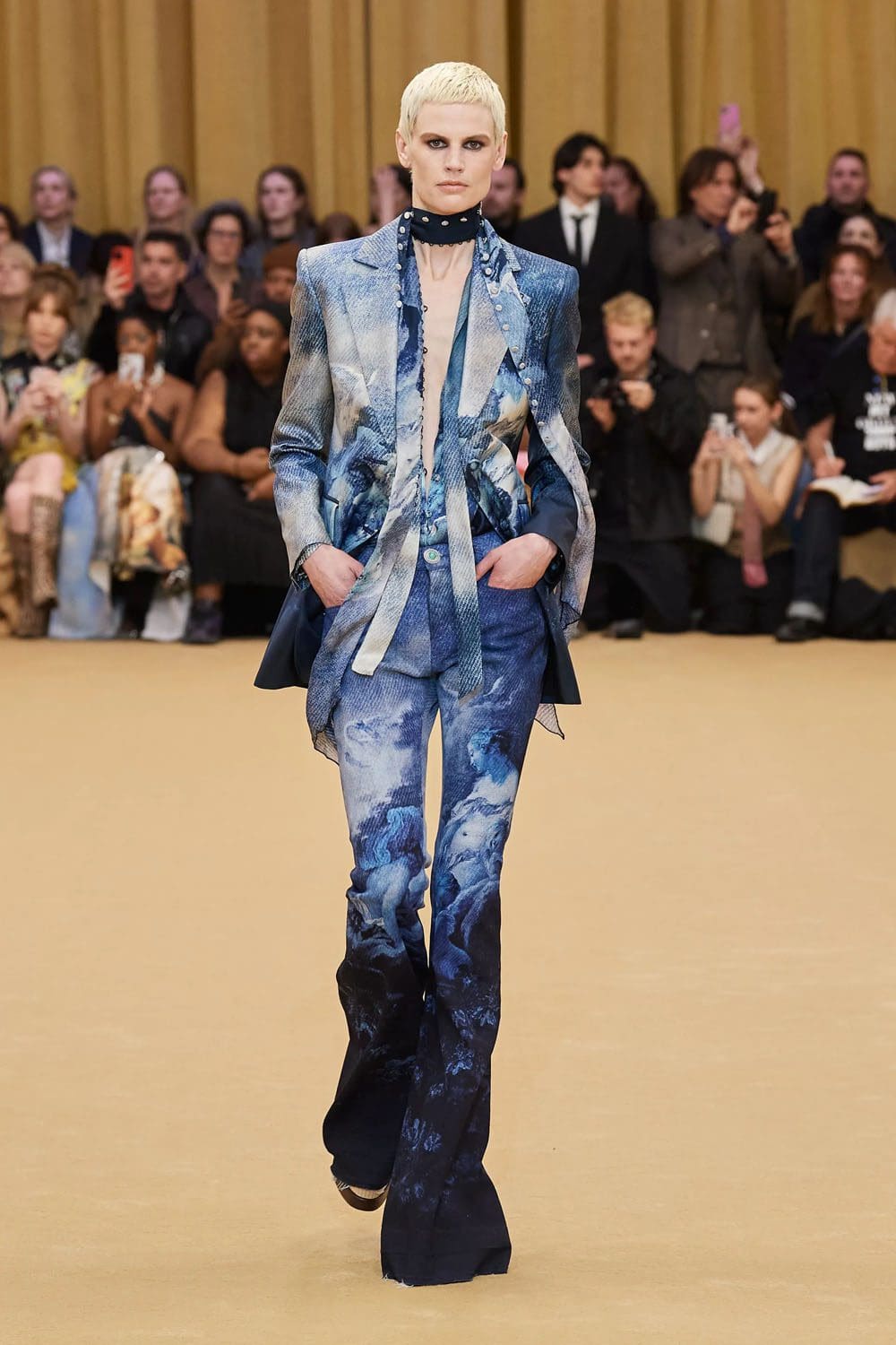 Roberto Cavalli Outono Inverno 2023 2024 Milão Runway Revista 22