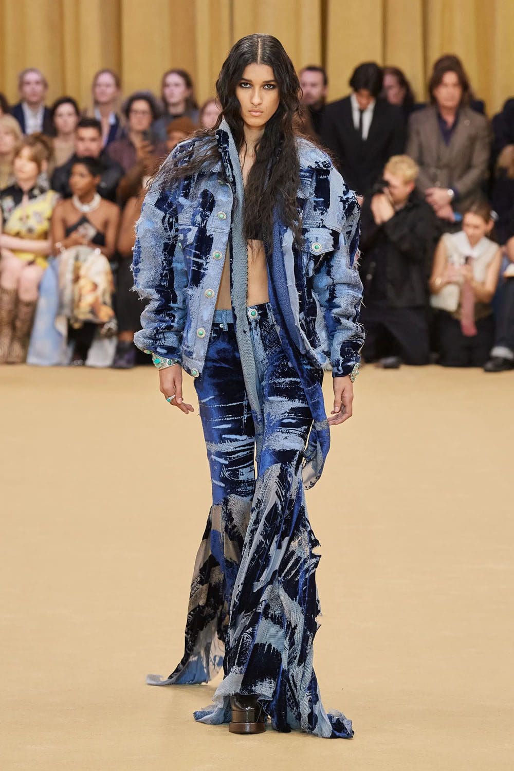Roberto Cavalli Outono Inverno 2023 2024 Milão Runway Revista 24