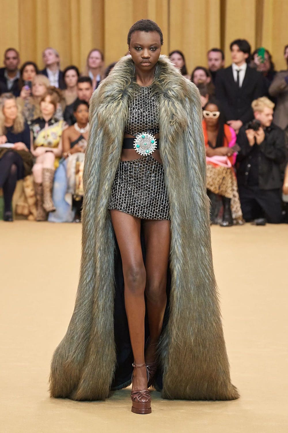 Roberto Cavalli Outono Inverno 2023 2024 Milão Runway Revista 34