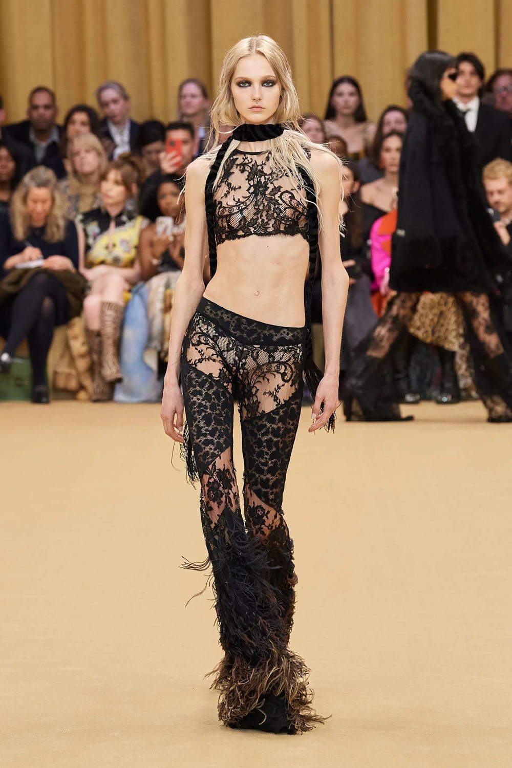 Roberto Cavalli Outono Inverno 2023 2024 Milão Runway Revista 41