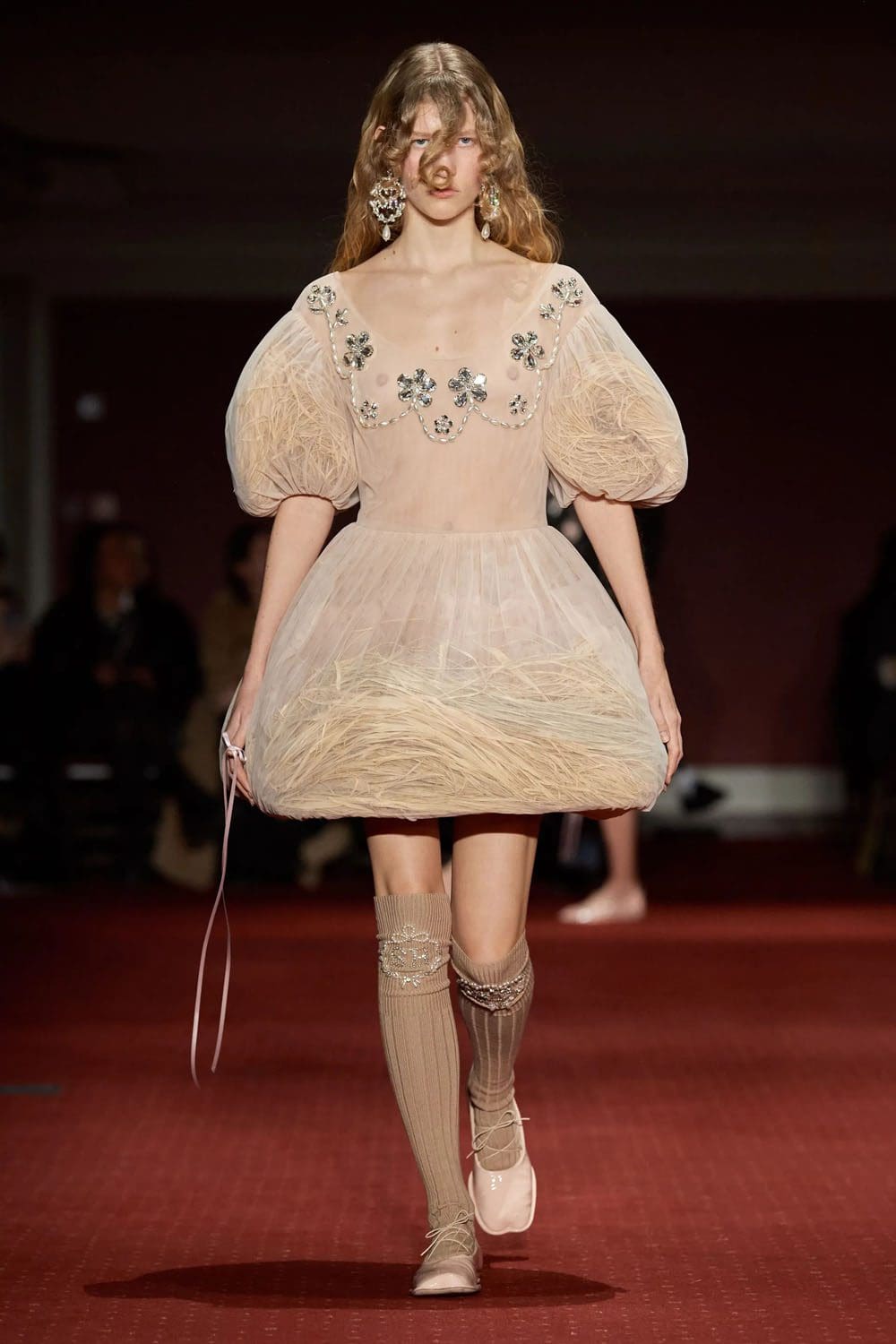 Simone Rocha Fall Winter 2023 2024 Лондон Runway Журнал 51