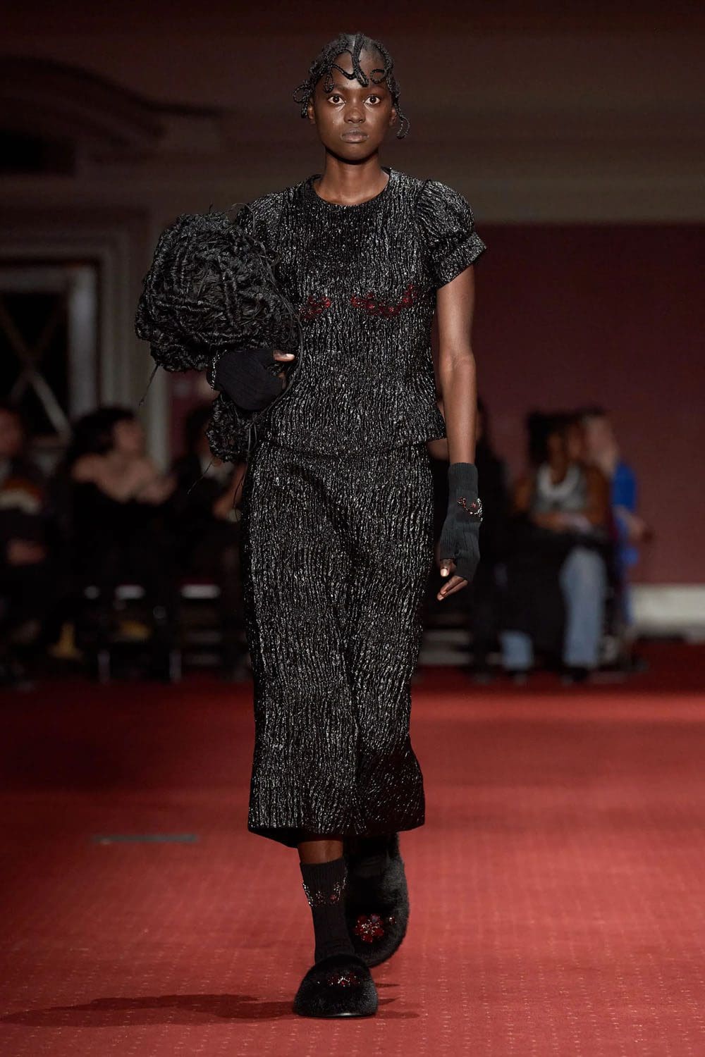 Simone Rocha Fall Winter 2023 2024 Лондон Runway Журнал 9