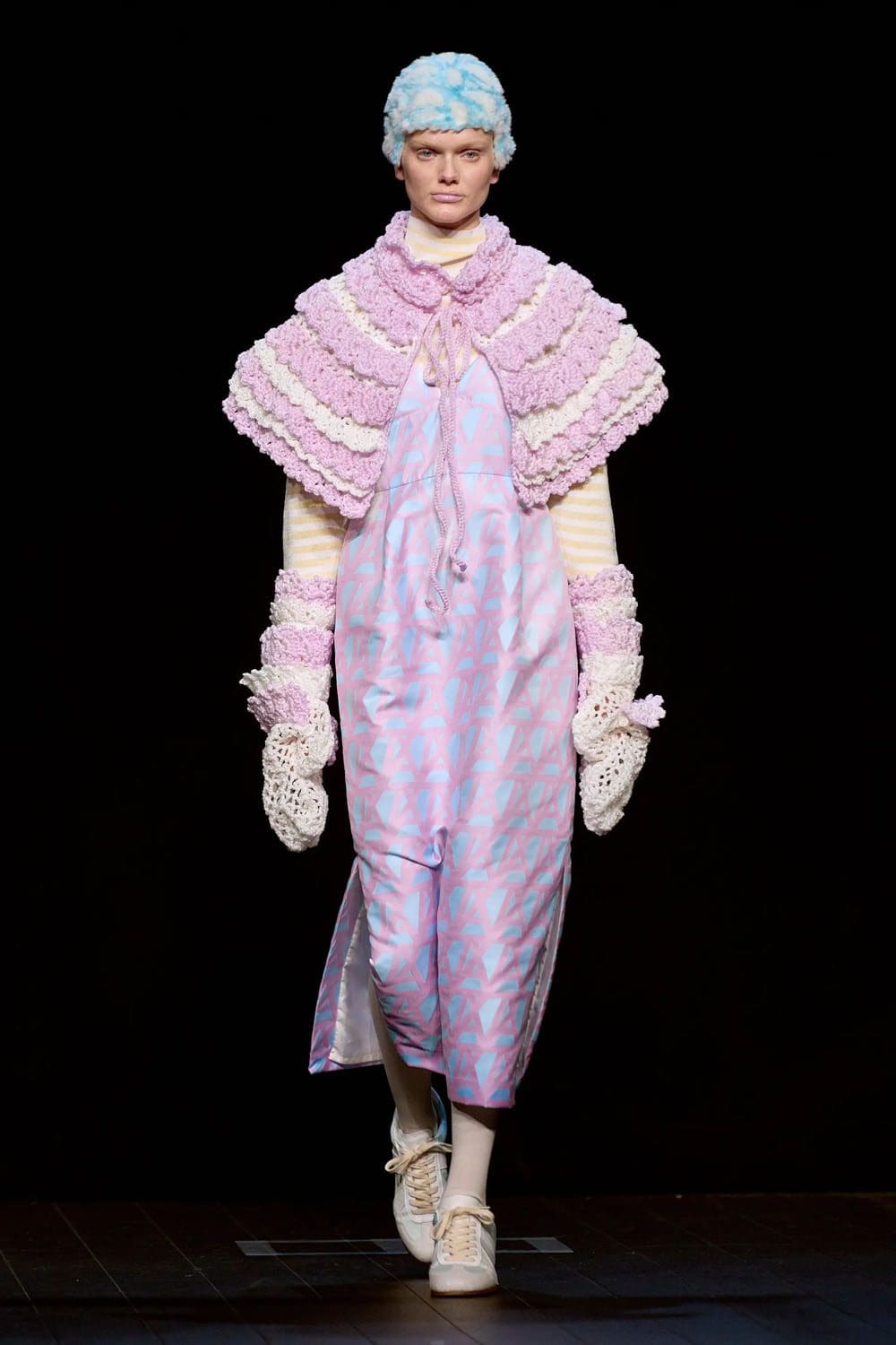 アンリラージュ 2023年秋冬 2024年 パリ Runway 雑誌9
