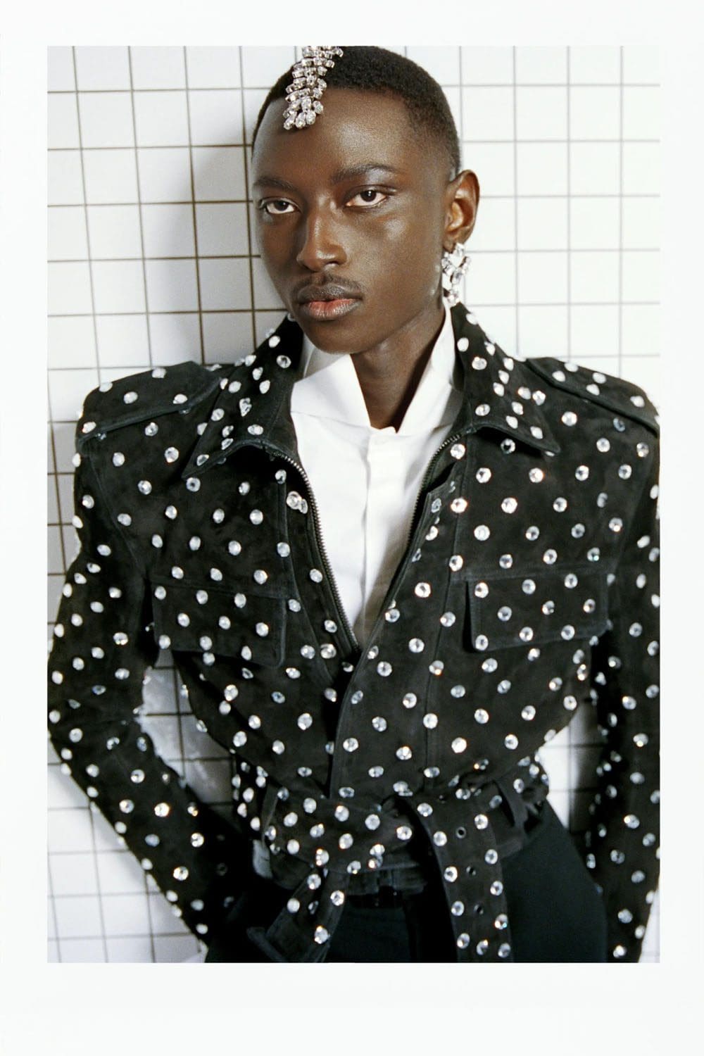 Balmain Fall 2023 Menswear por Olivier Rousteing Runway Revista 57