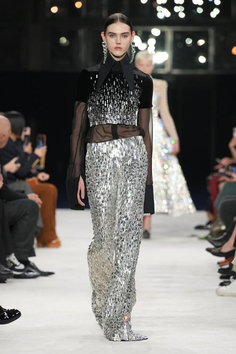Balmain 秋冬 2023 2024 巴黎 Runway 40杂志