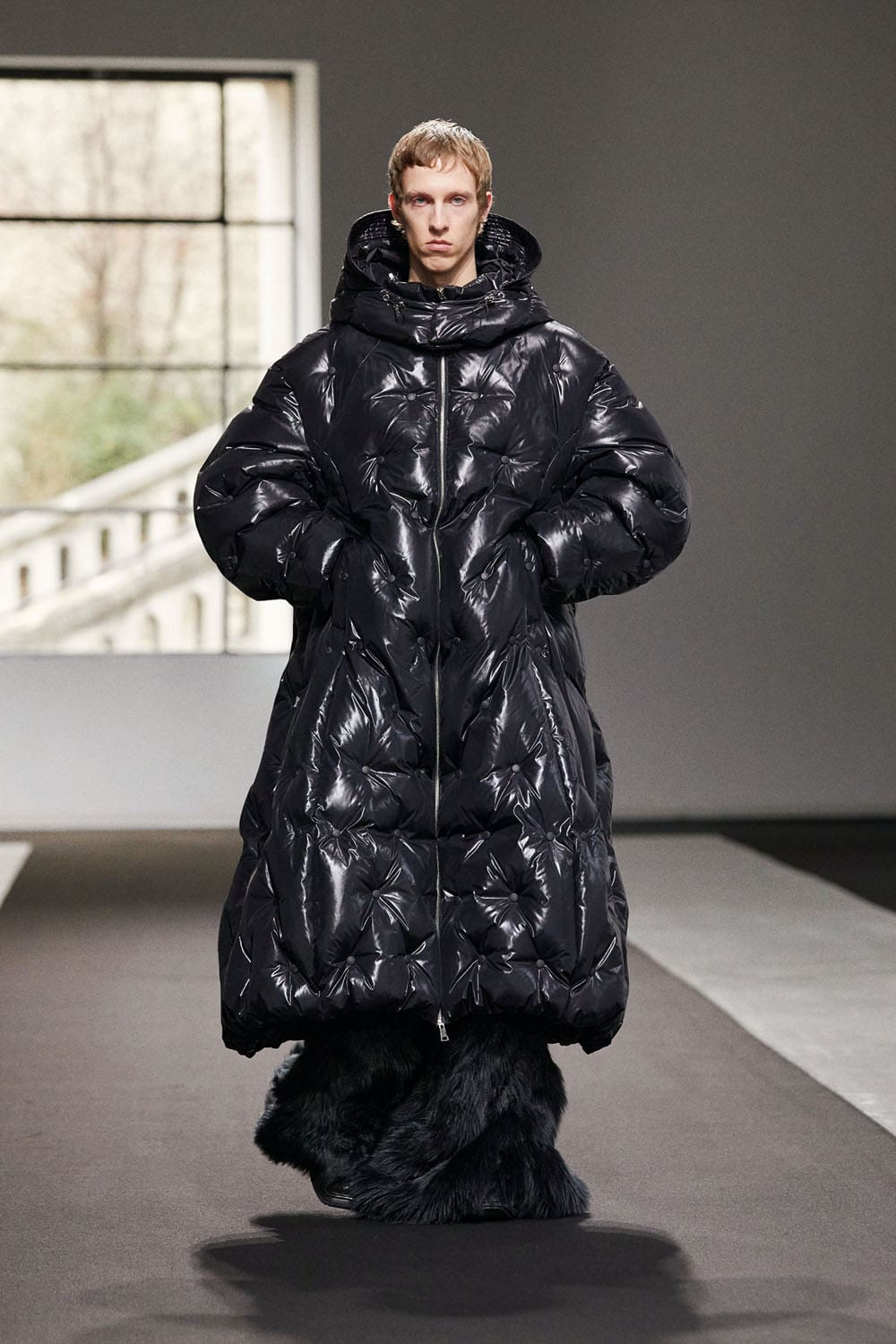 Chenpeng Automne Hiver 2023 2024 Paris Runway Magazine 10