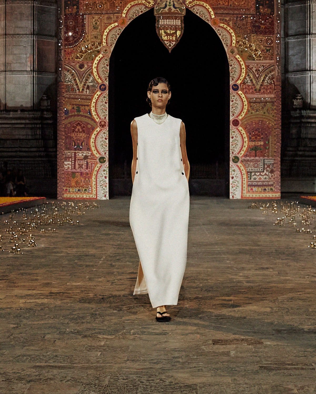 Dior Autunno 2023 Mumbai India Runway 11 Magazine