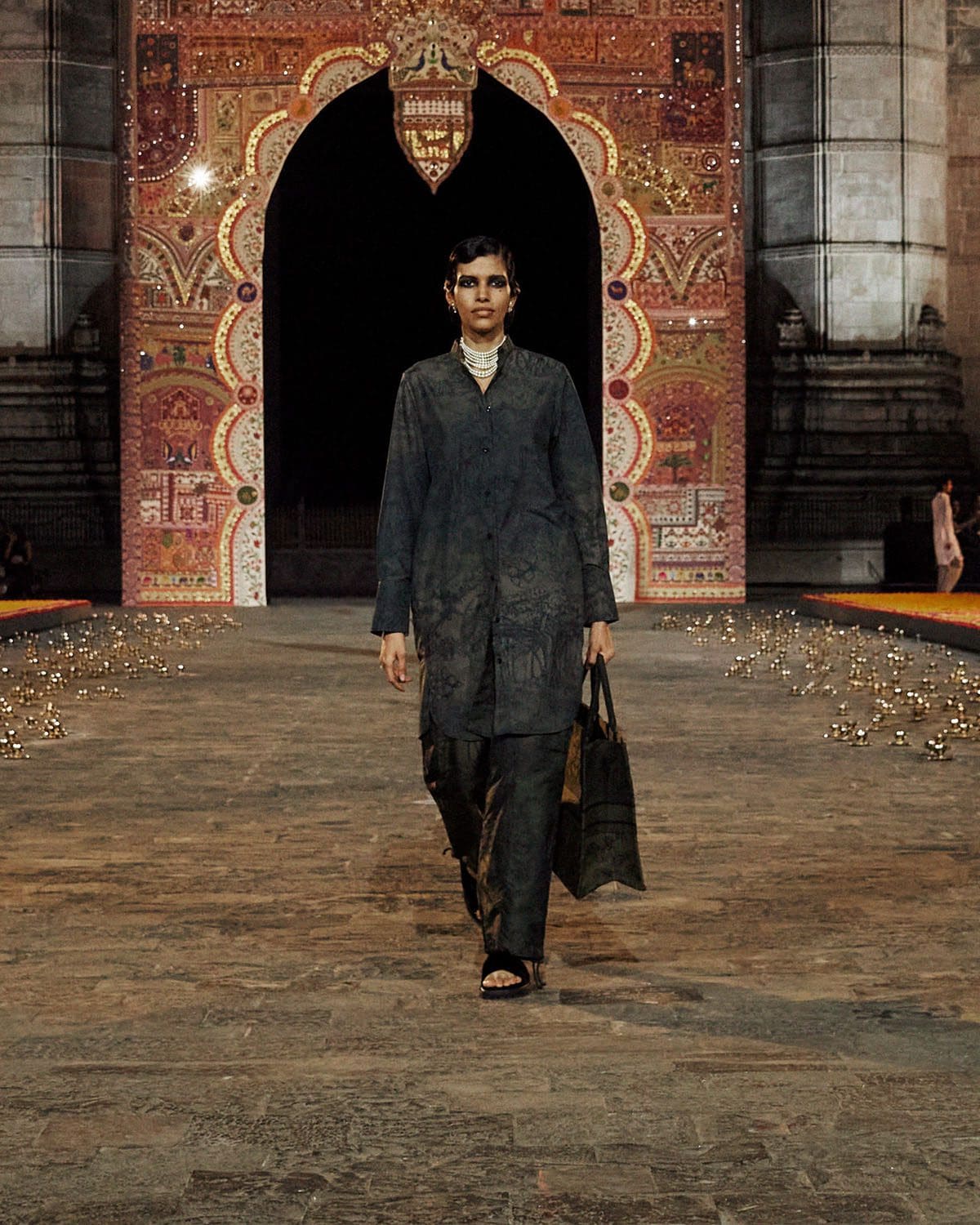 Dior Autunno 2023 Mumbai India Runway 29 Magazine
