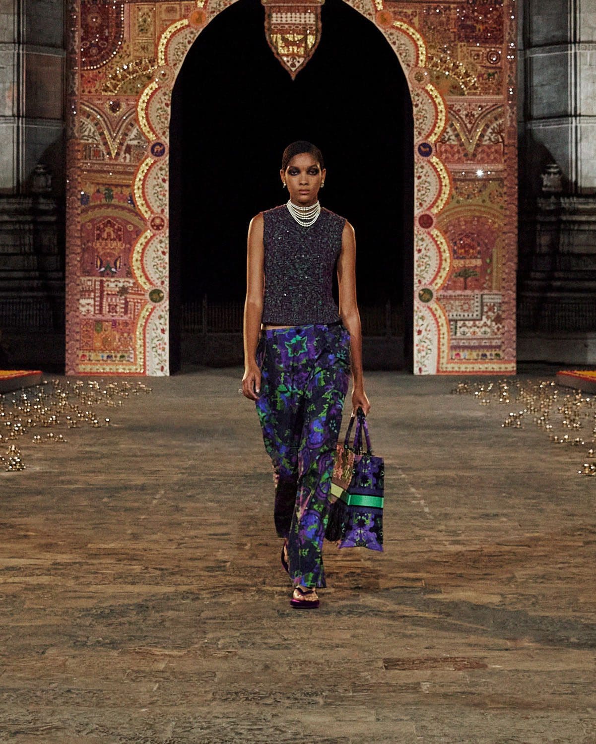 Dior Autunno 2023 Mumbai India Runway 77 Magazine