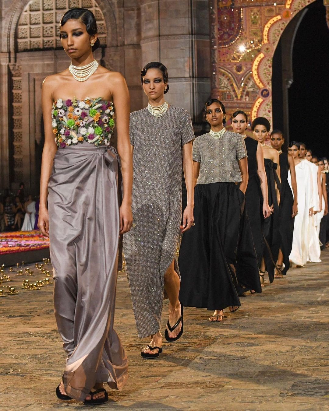 Dior Fall 2023 Mumbai India, primo sguardo Runway 10 Magazine