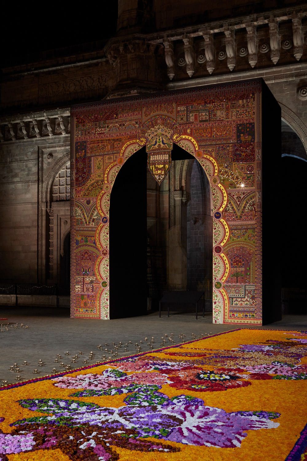 Dior Fall 2023 Mumbai India, primo sguardo Runway 5 Magazine