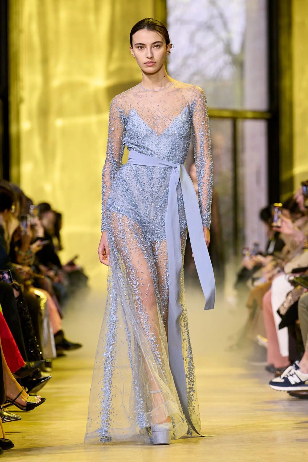 Elie Saab Outono Inverno 2023 2024 Paris Runway Revista 56
