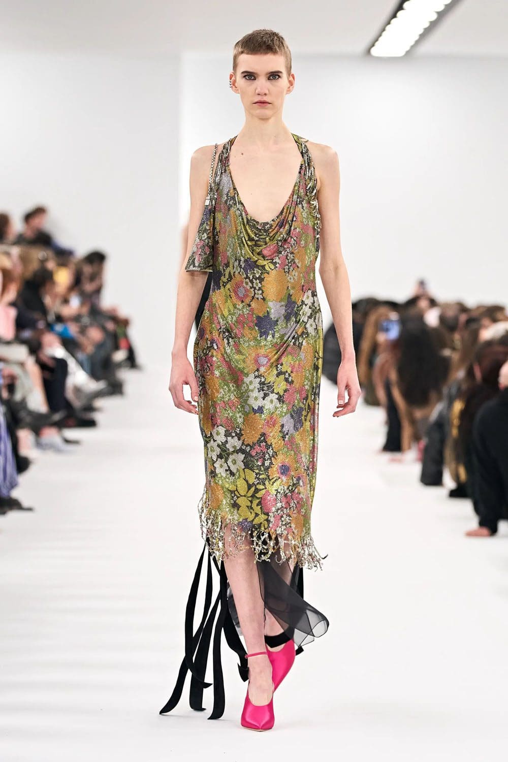 ジバンシィ 秋冬 2023 2024 パリ Runway 雑誌39