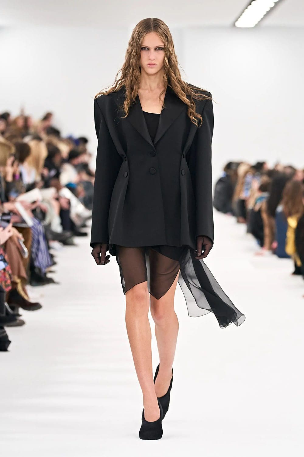 ジバンシィ 秋冬 2023 2024 パリ Runway 雑誌5