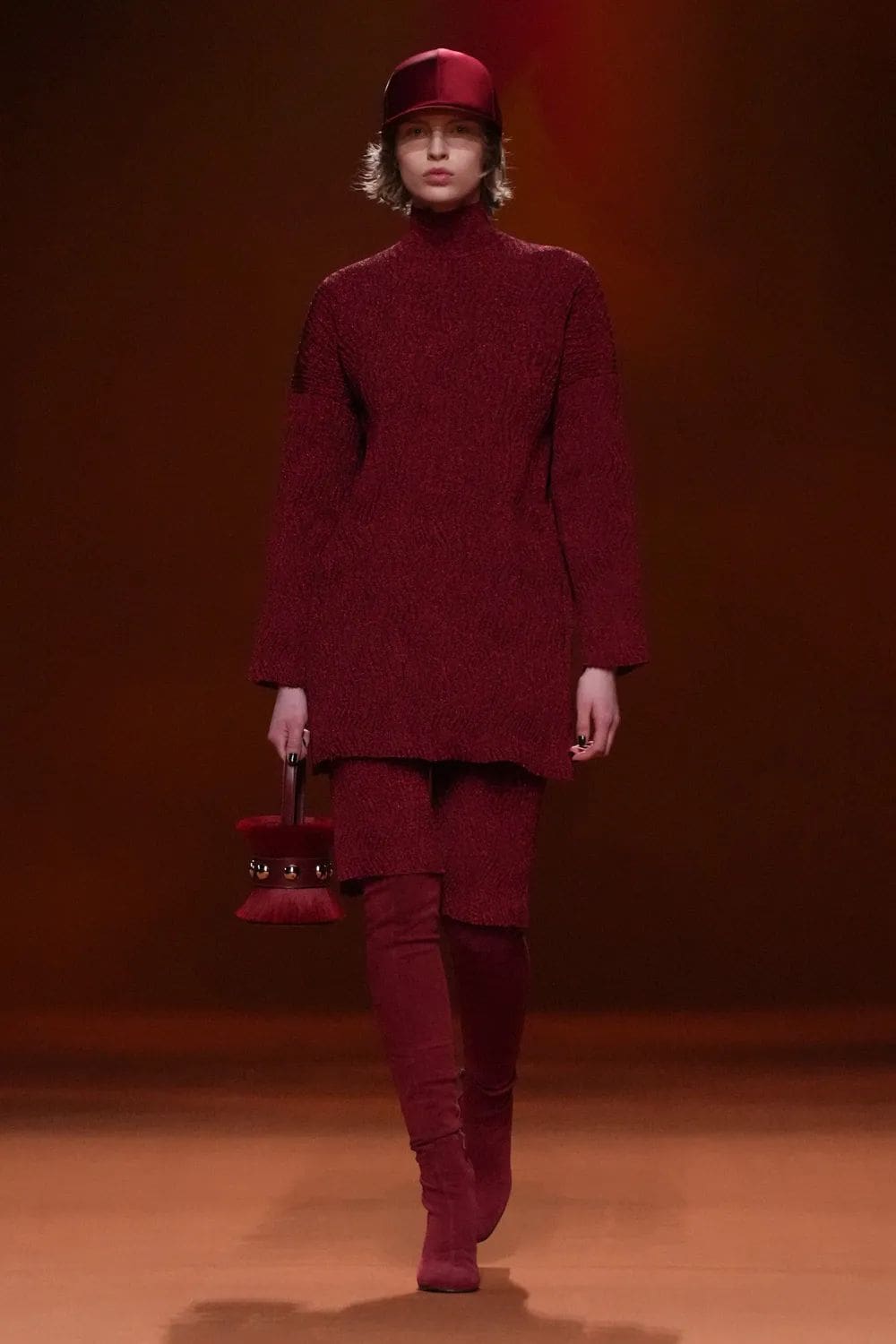 エルメス 秋冬 2023 2024 パリ Runway 雑誌1
