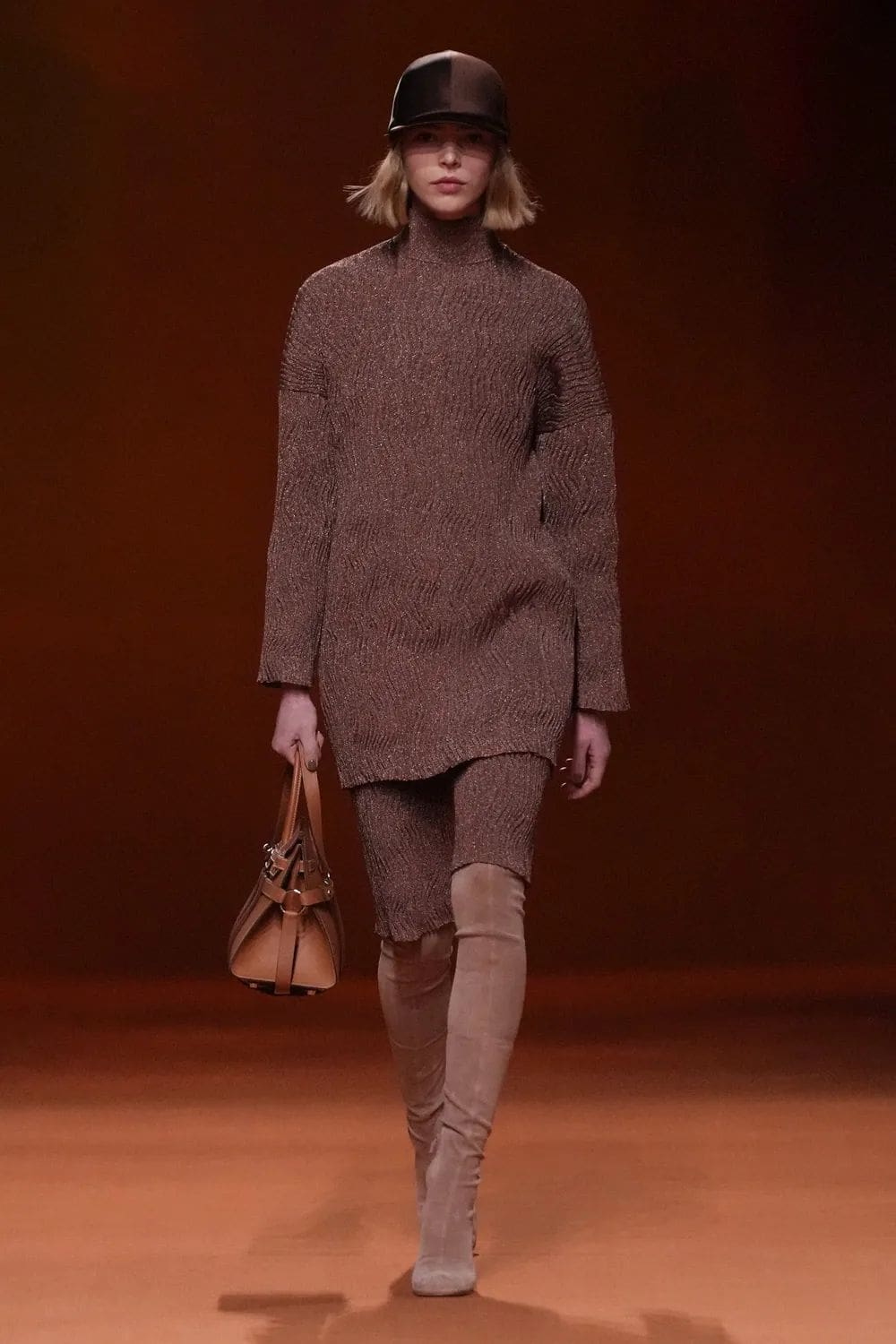 エルメス 秋冬 2023 2024 パリ Runway 雑誌25