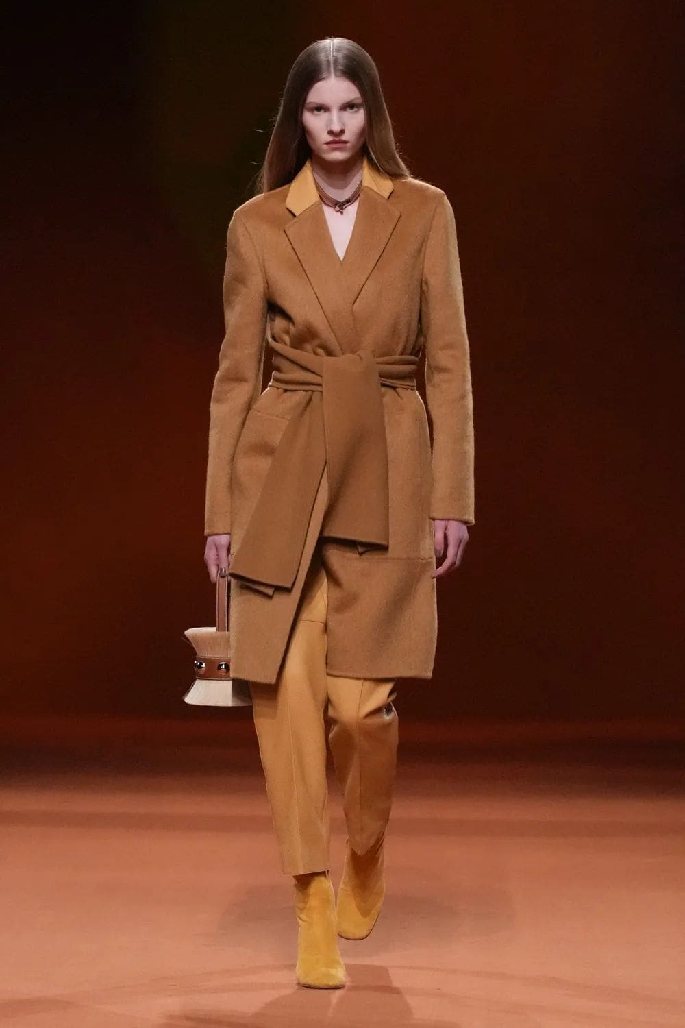 エルメス 秋冬 2023 2024 パリ Runway 雑誌31