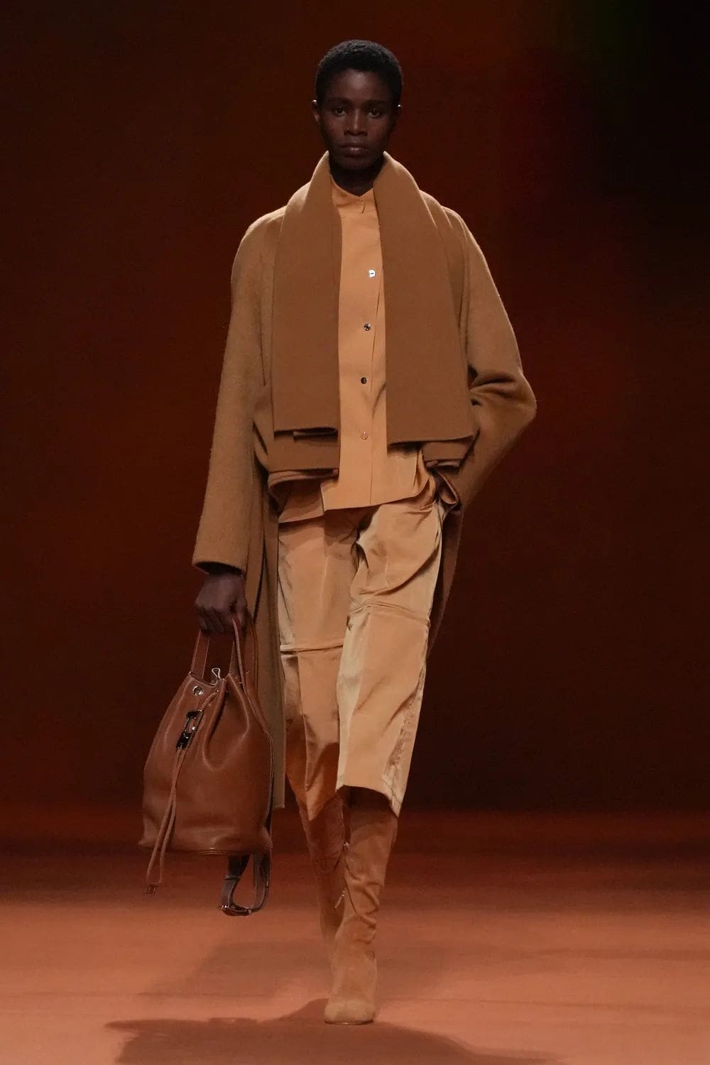 エルメス 秋冬 2023 2024 パリ Runway 雑誌32