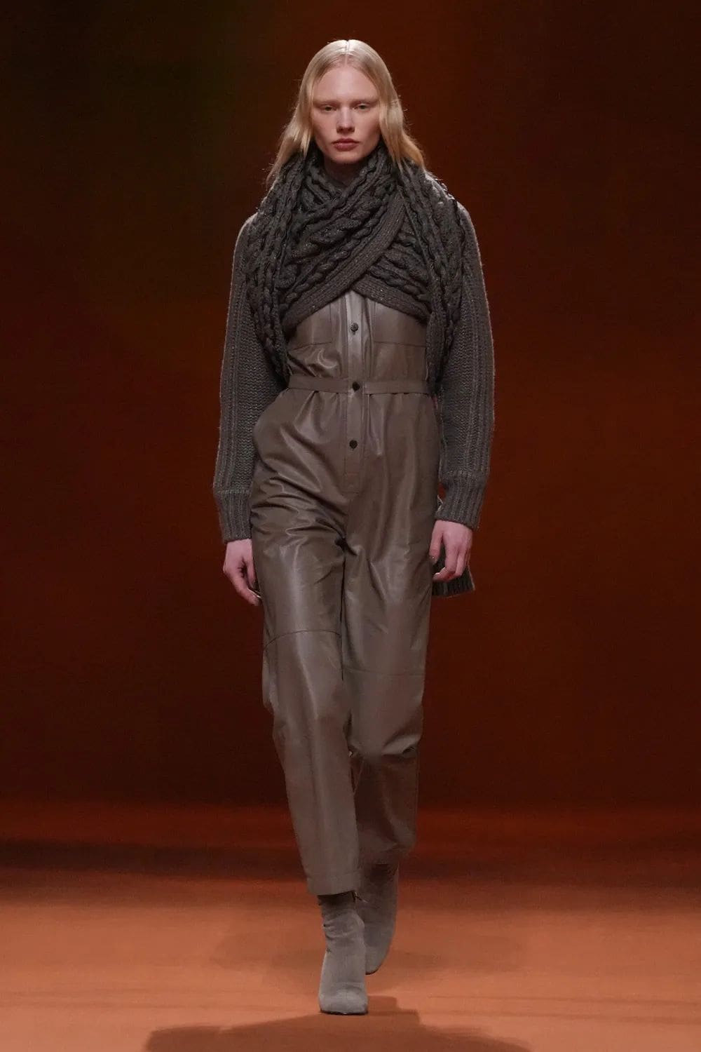 エルメス 秋冬 2023 2024 パリ Runway 雑誌33