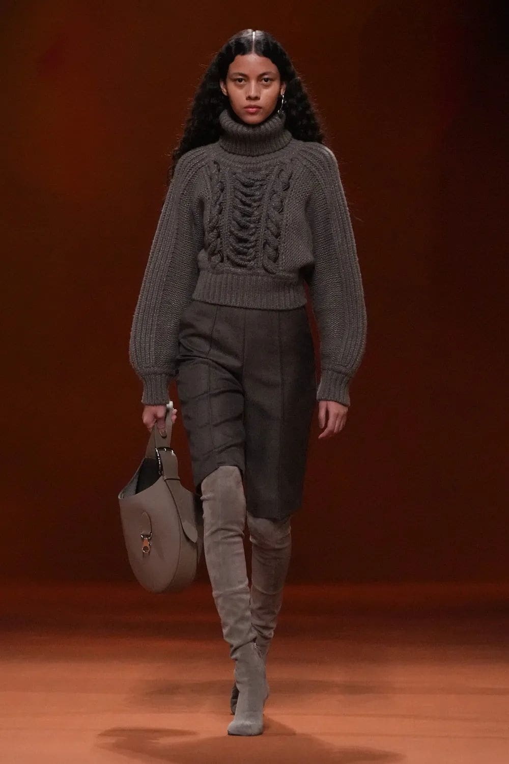 エルメス 秋冬 2023 2024 パリ Runway 雑誌34