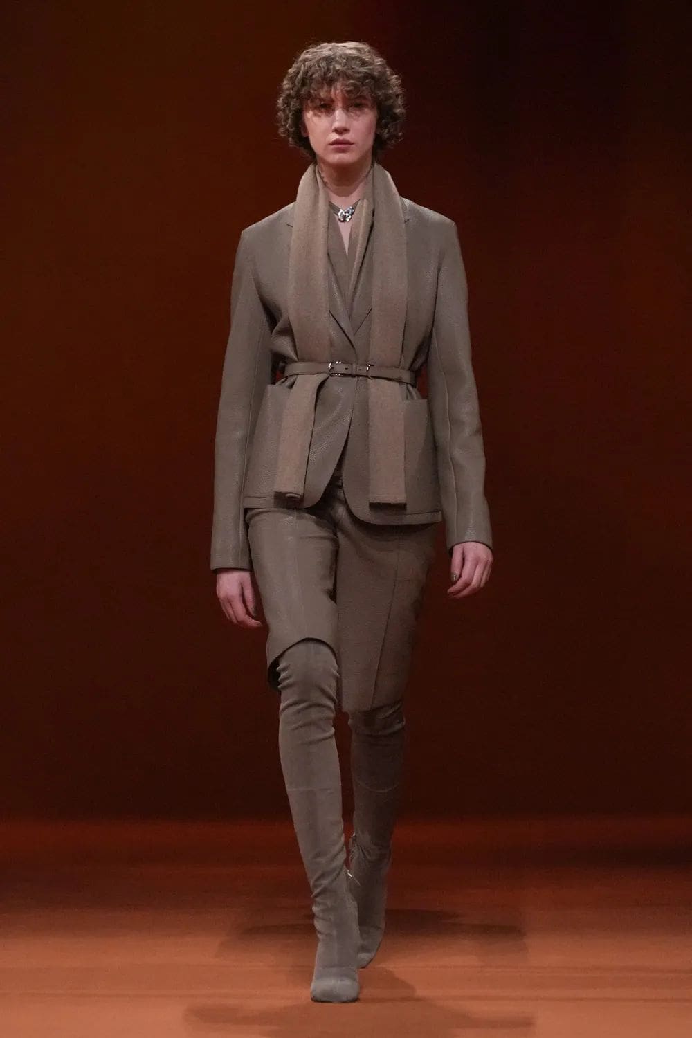 エルメス 秋冬 2023 2024 パリ Runway 雑誌40