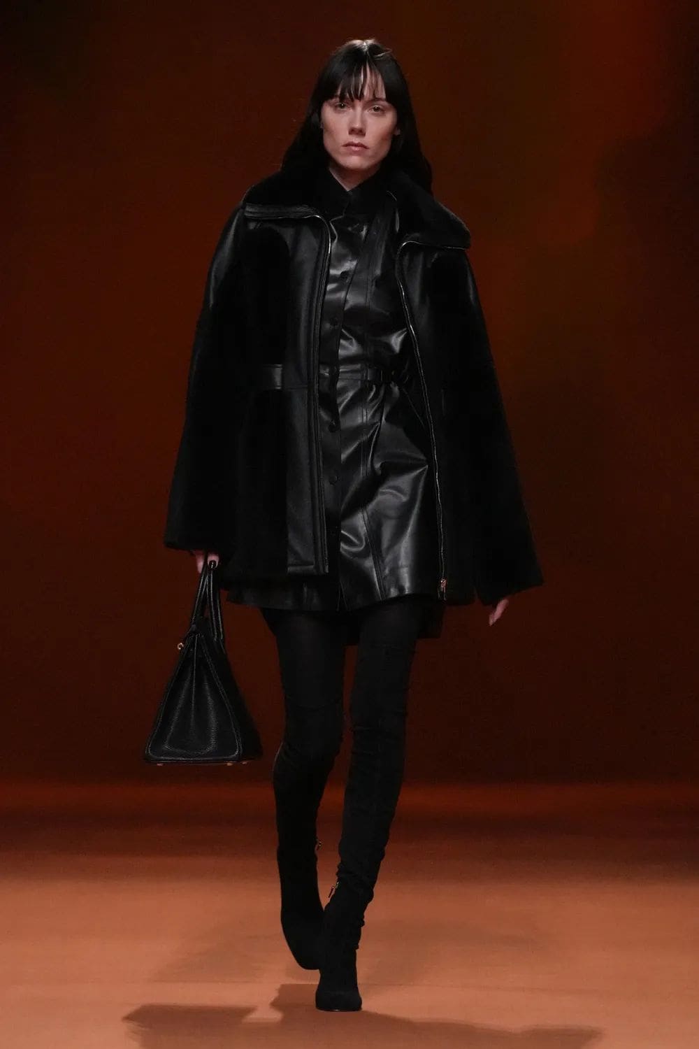 エルメス 秋冬 2023 2024 パリ Runway 雑誌45